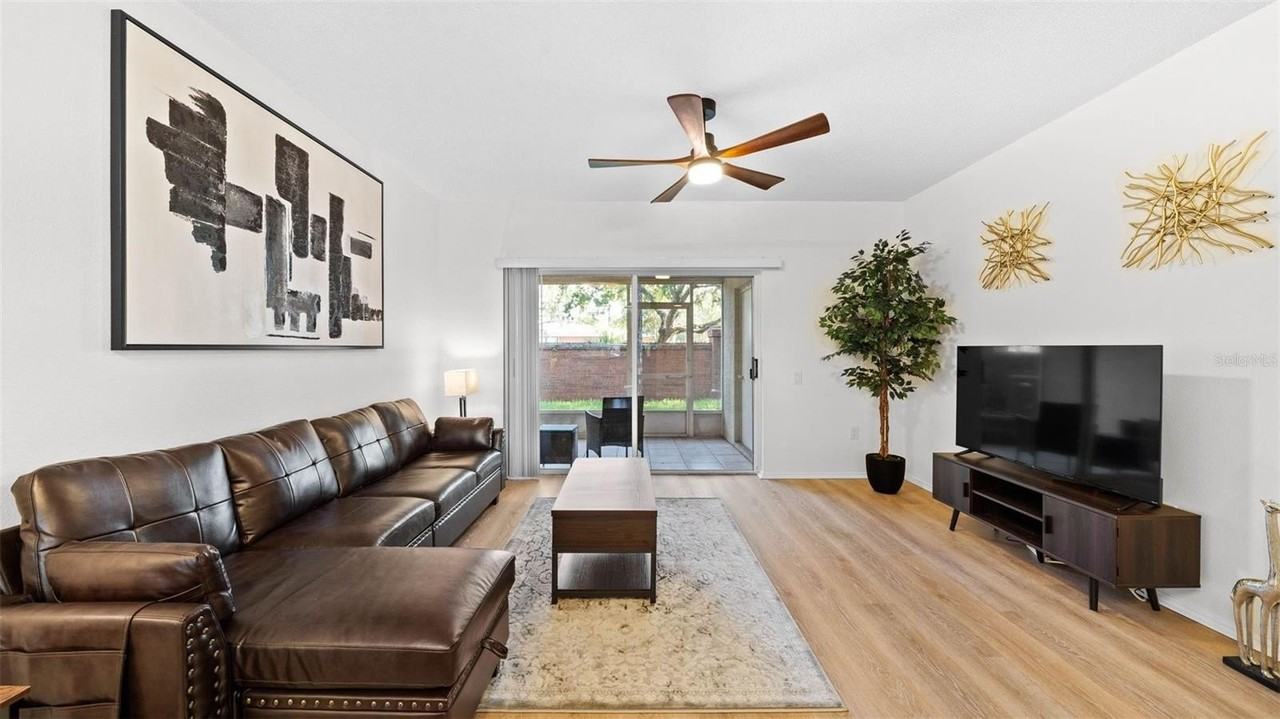 12444 Berkeley Square Dr - Photo 5 of 21