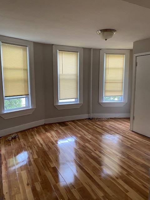 4010 Ridgewood Avenue2nd Floor #2 - Photo 3 of 8
