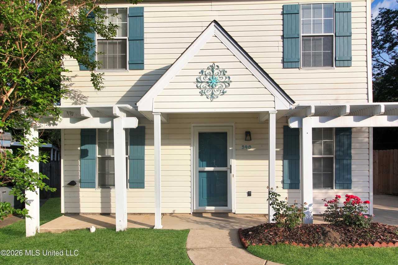 340 N Grove Cir - Photo 2 of 32