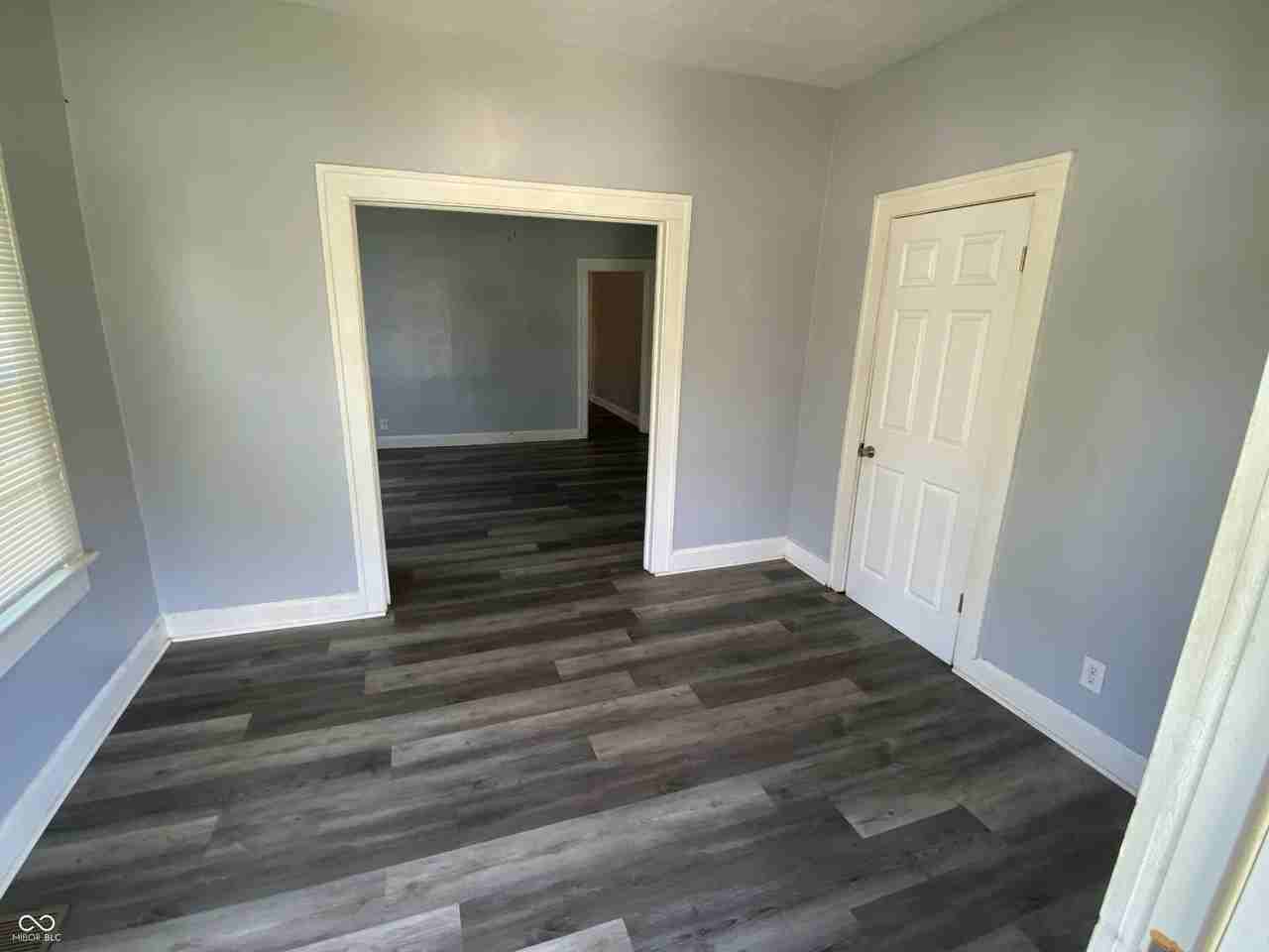 15 N Riley Ave #1 - Photo 2 of 9