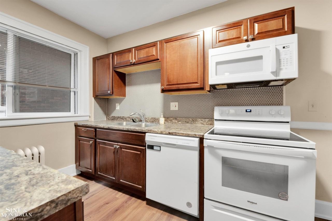 815 Beaconsfield Ave #2N - Photo 6 of 18