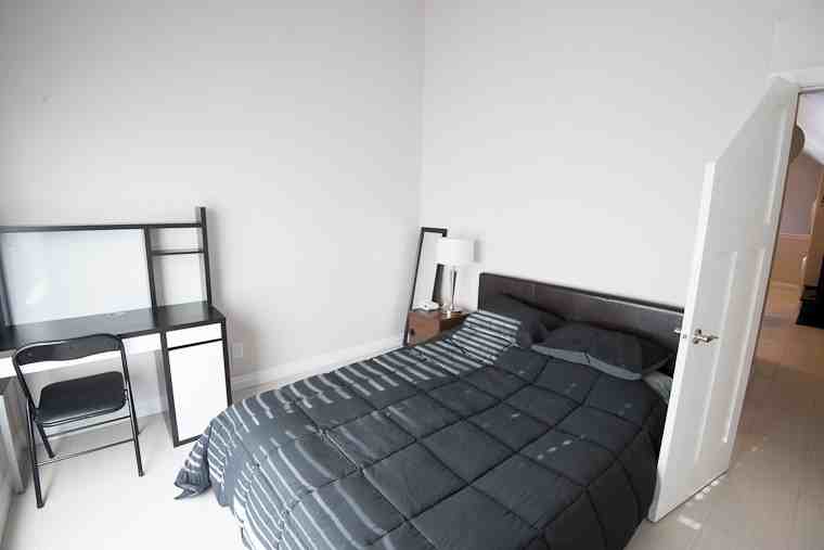 110 Cumberland Ave N #3 - Photo 3 of 10