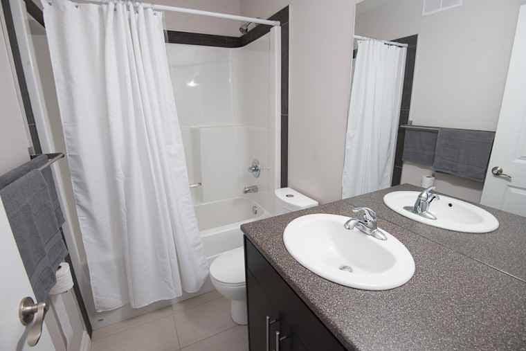 110 Cumberland Ave N #3 - Photo 6 of 10