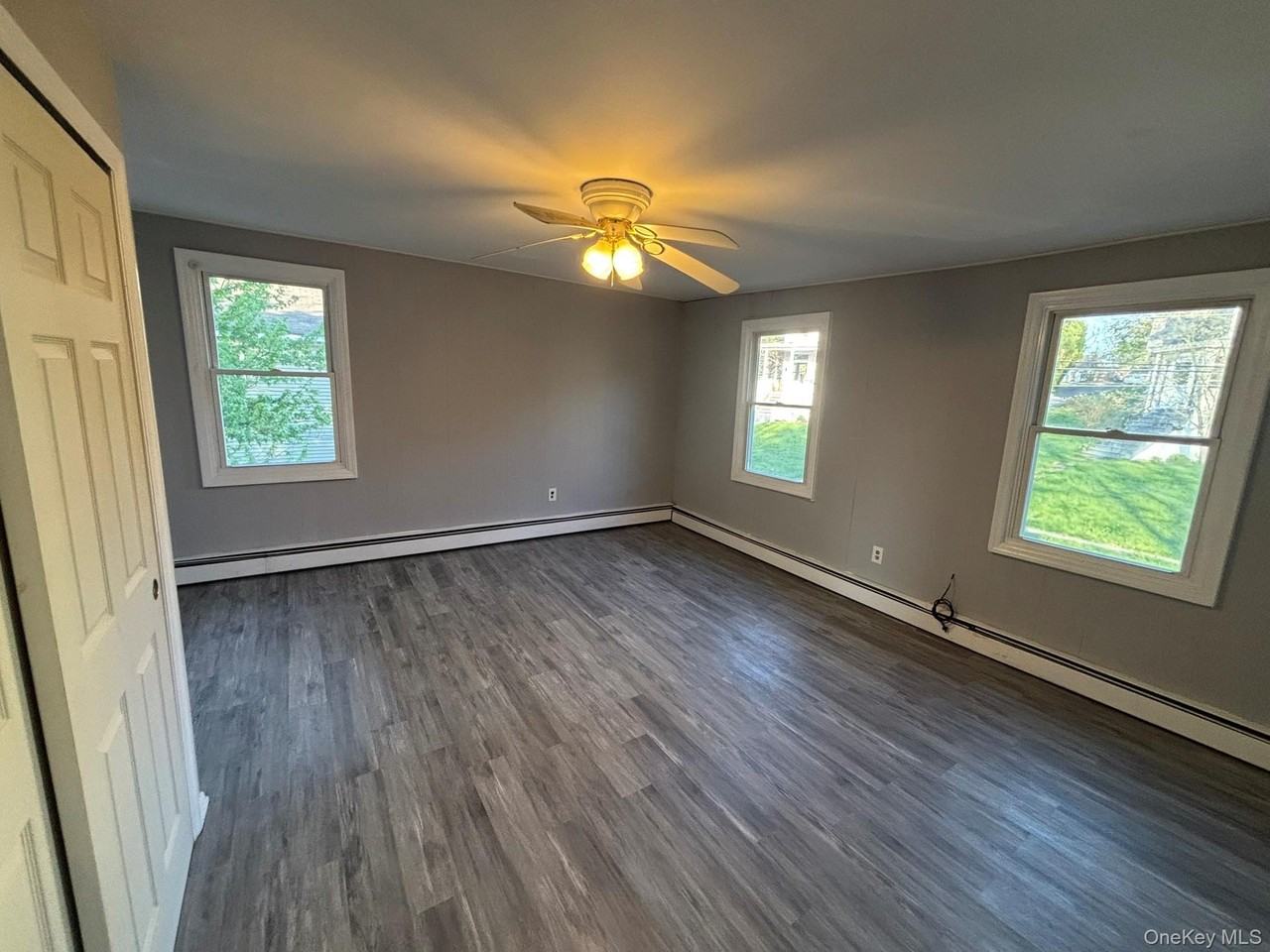 42 Maple St - Photo 5 of 13
