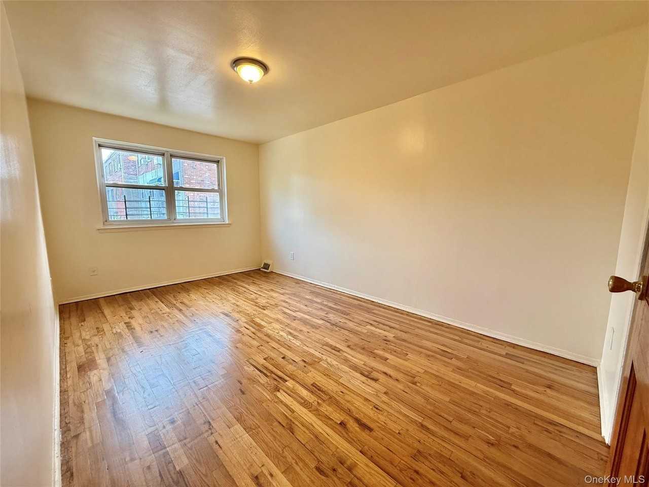 1958 Burke Ave #FL2 - Photo 5 of 10