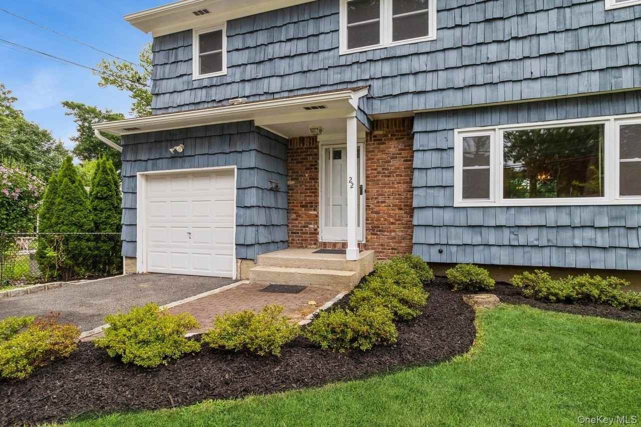 22 Central St - Photo 2 of 23