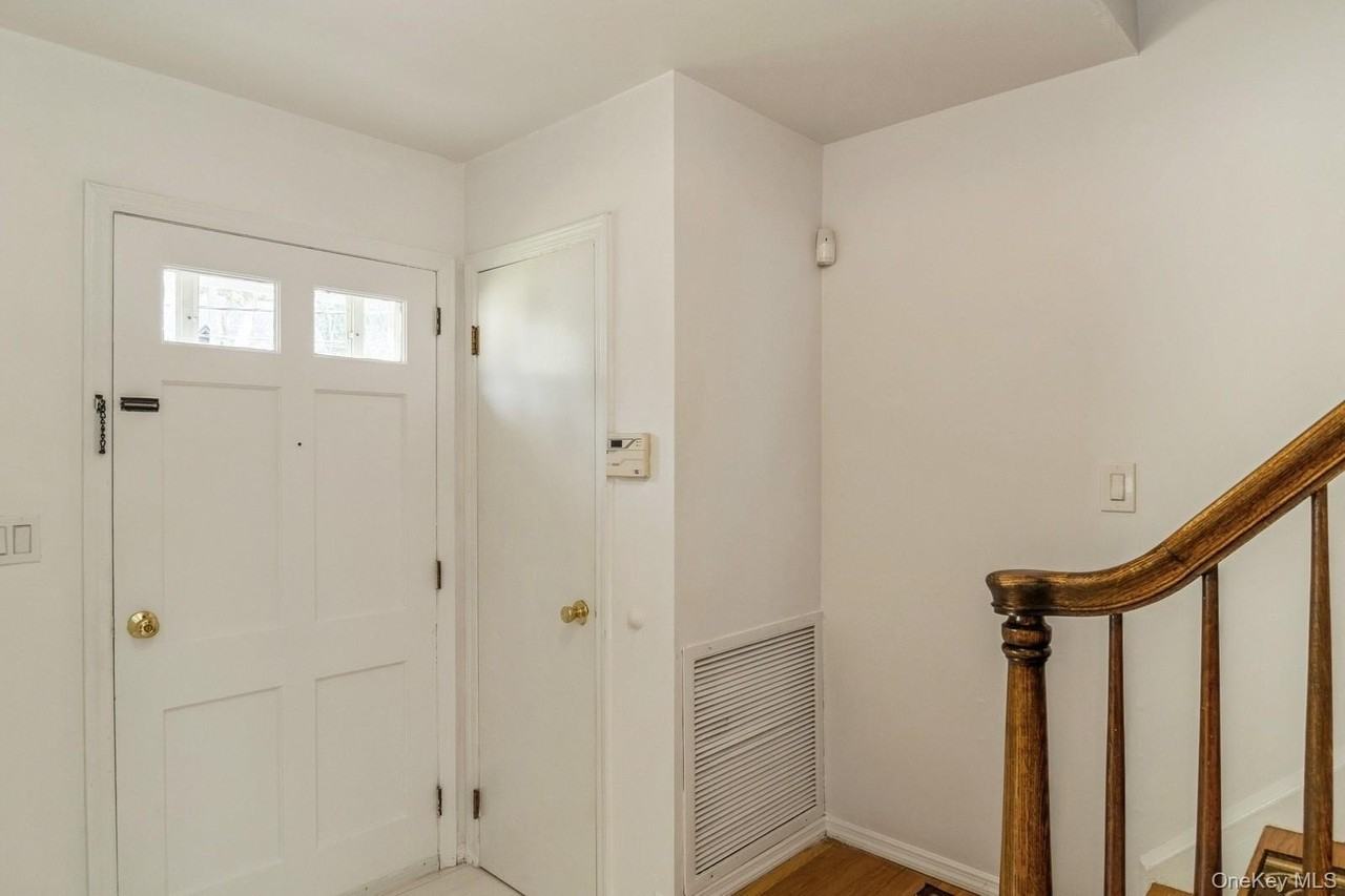 22 Central St - Photo 6 of 23