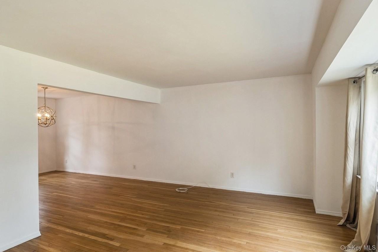 22 Central St - Photo 7 of 23