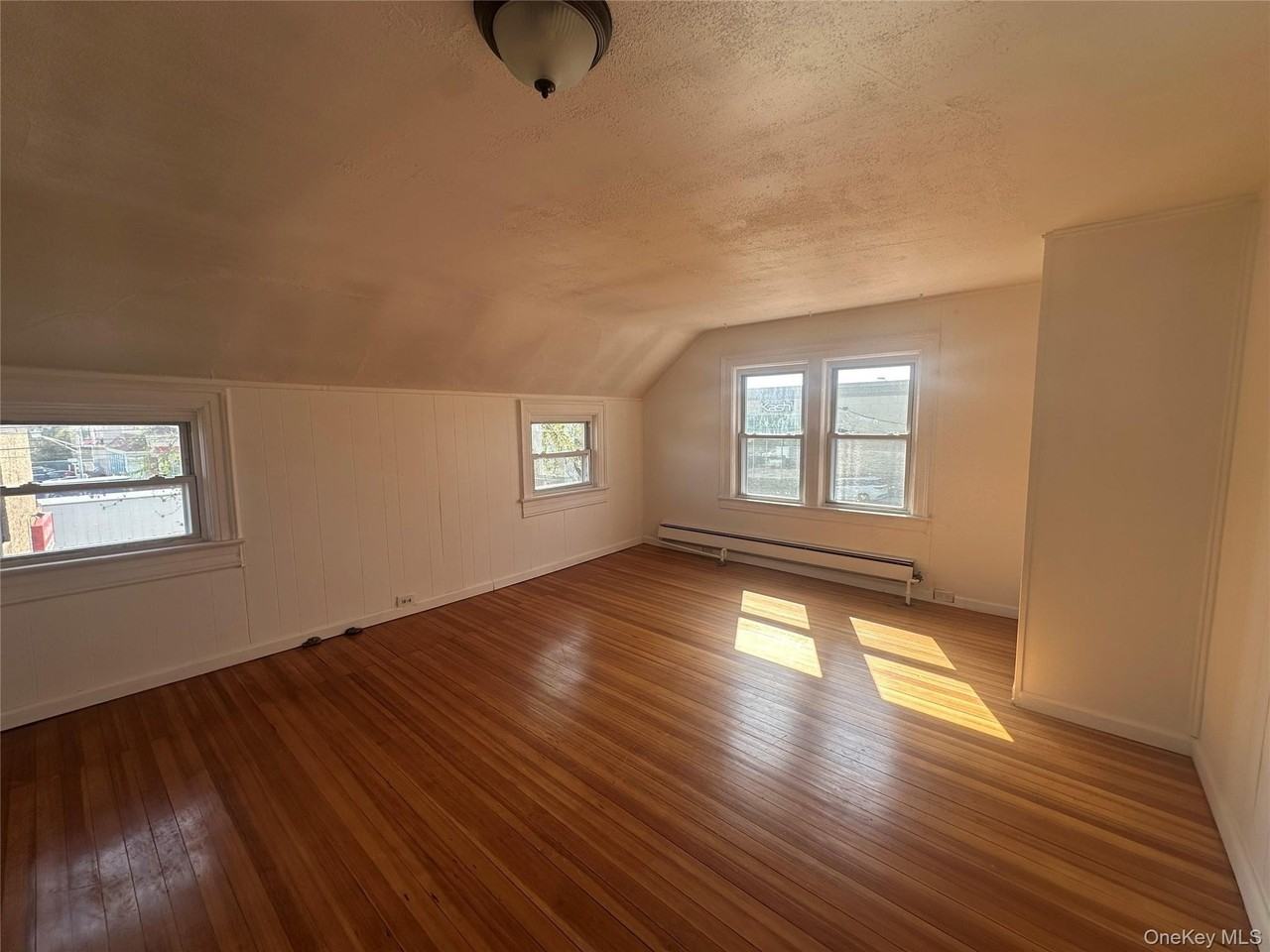 6 Florence Ave - Photo 3 of 7