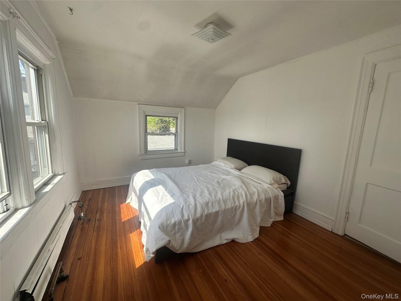 6 Florence Ave - Photo 5 of 7