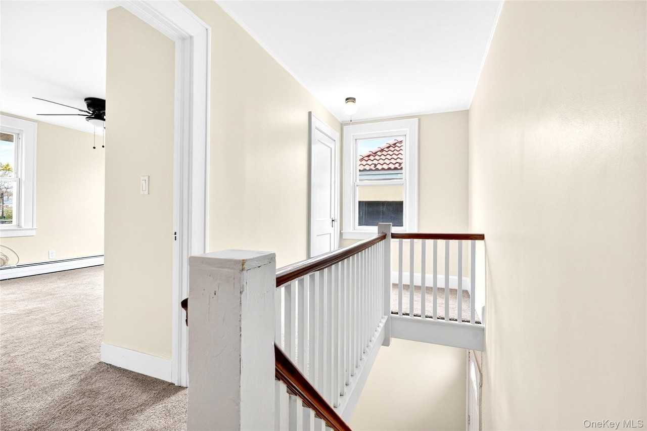 98 S Main St #98 - Photo 5 of 32