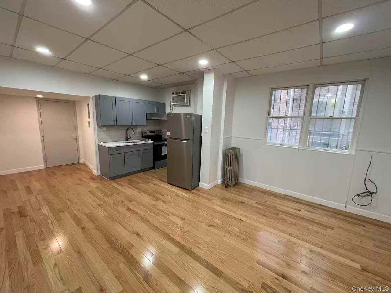 9054 Fort Hamilton Pkwy #1R - Photo 2 of 6