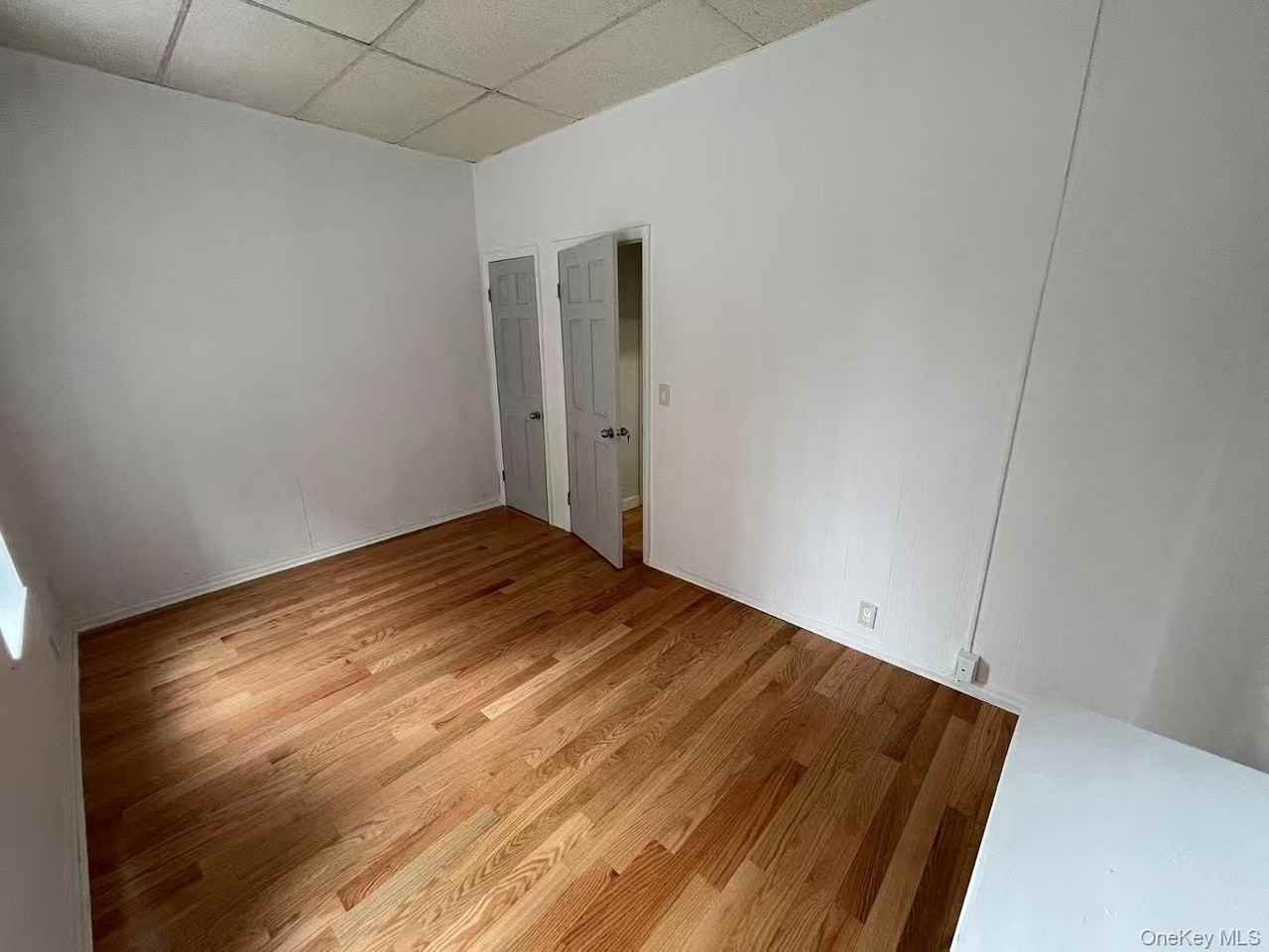 9054 Fort Hamilton Pkwy #1R - Photo 4 of 6