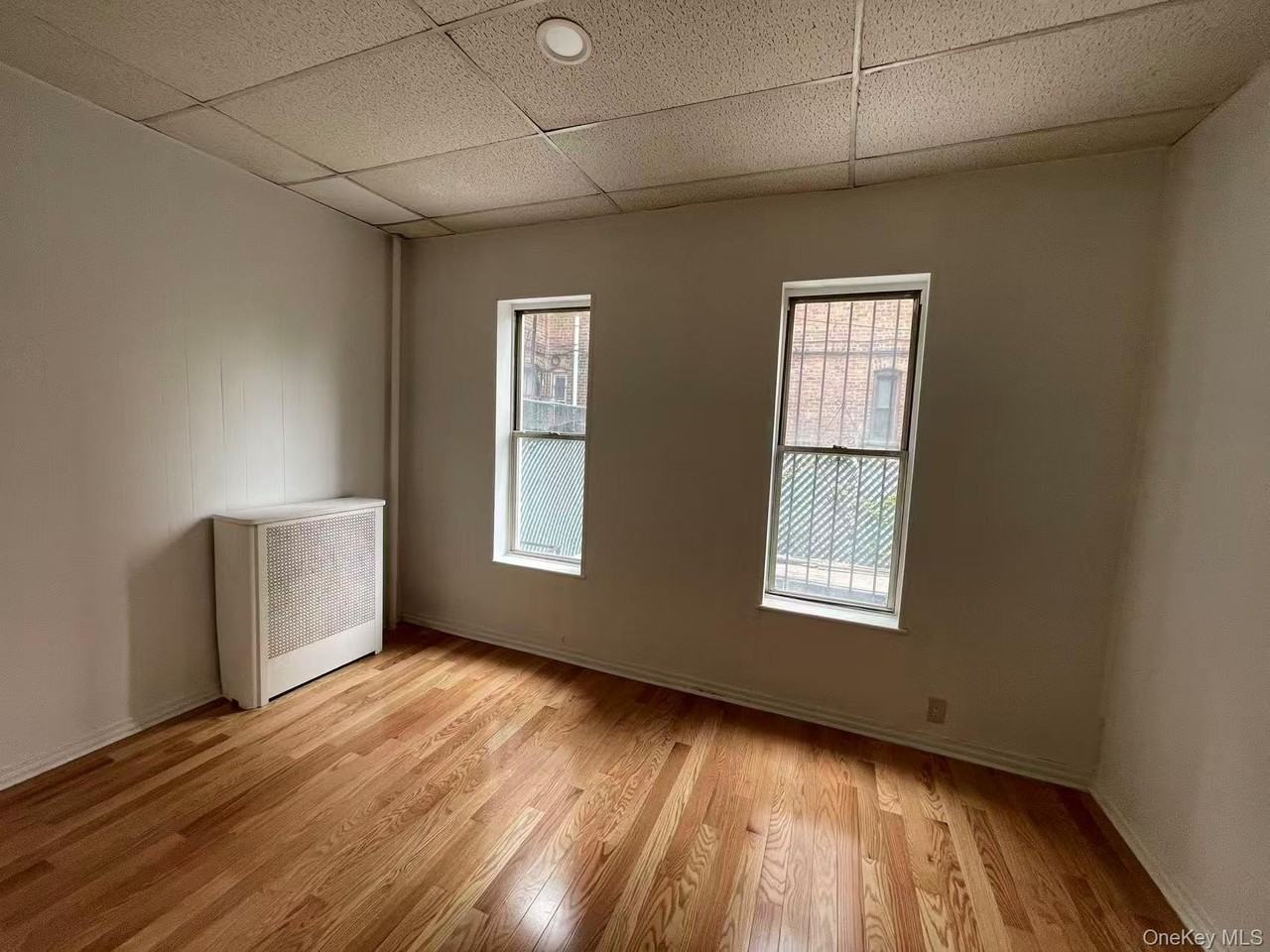 9054 Fort Hamilton Pkwy #1R - Photo 5 of 6