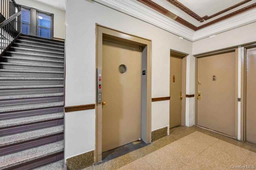 3716 83rd St #2A - Photo 6 of 22