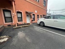 featured image of 8 Lafayette St