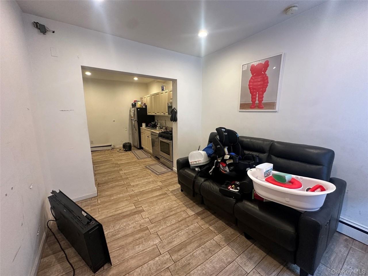 8 Lafayette St - Photo 2 of 5