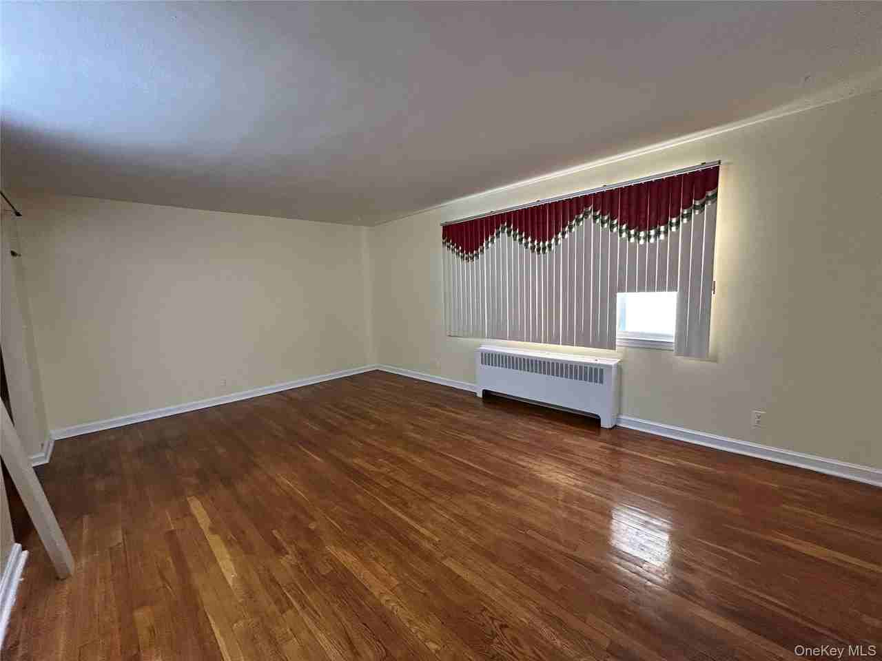 740 Palisade Ave - Photo 4 of 11