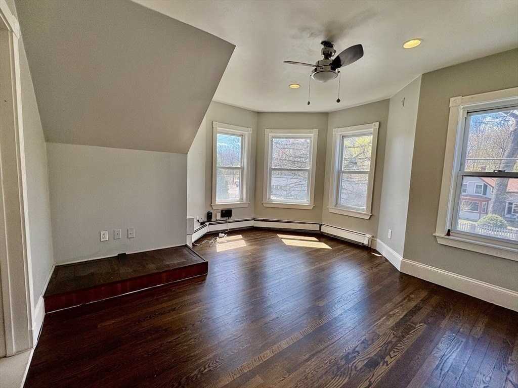 980 Washington St #2 - Photo 4 of 10