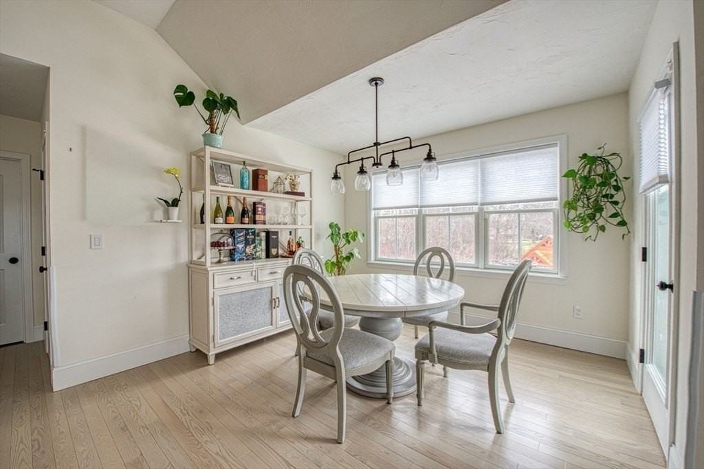 35 Metacomet Rd #35 - Photo 5 of 23