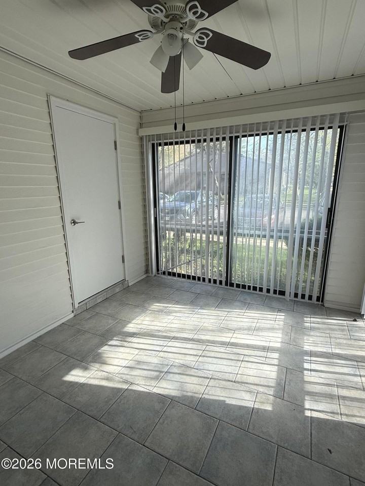218 Medford Ct #A - Photo 4 of 21