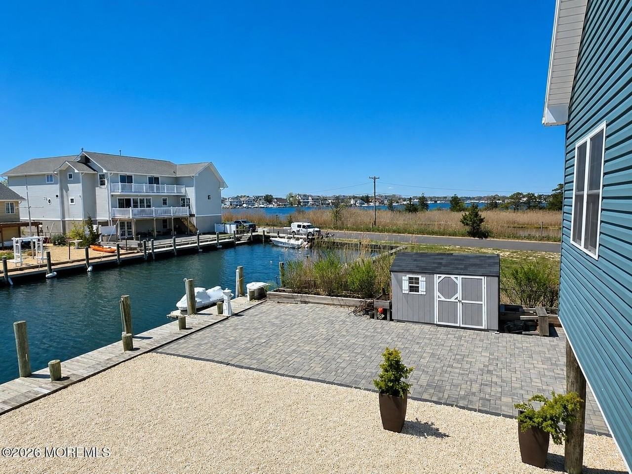 1825 Boat Point Dr - Photo 4 of 16