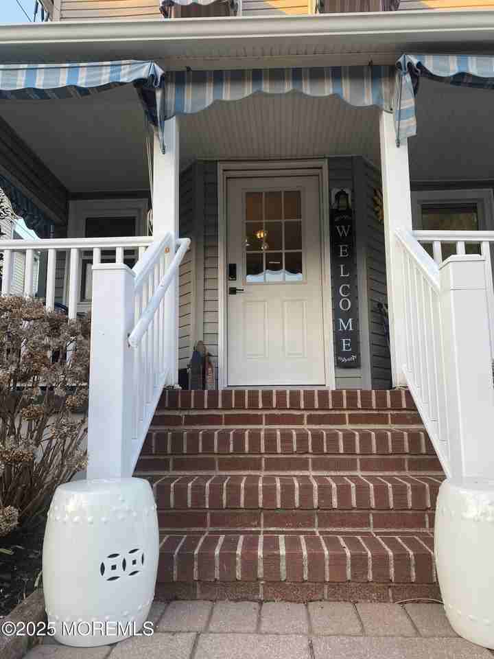 408 Park Place Ave - Photo 2 of 36