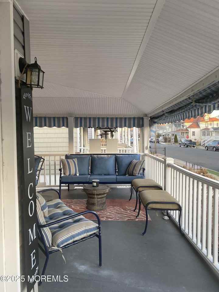408 Park Place Ave - Photo 3 of 36