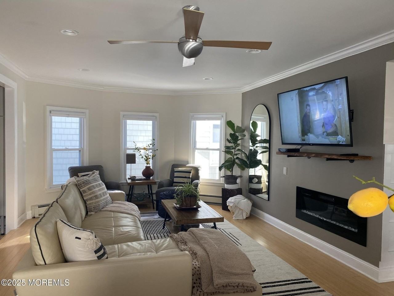 408 Park Place Ave - Photo 7 of 36