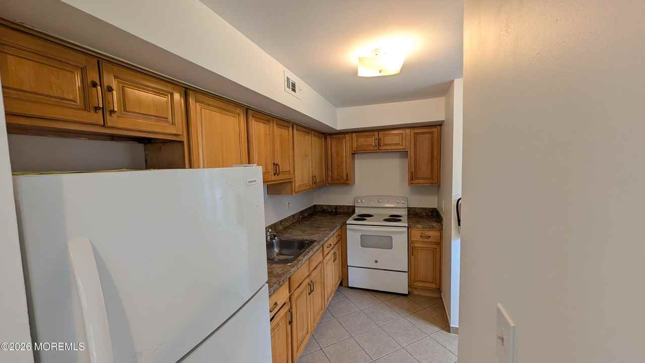 226 Sawmill Rd - Photo 6 of 22