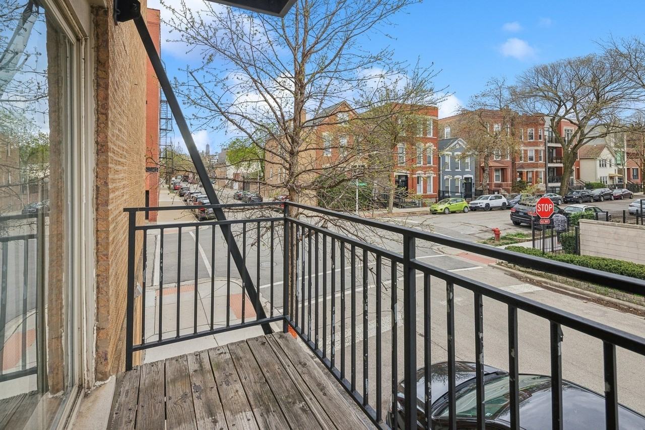 1100 N Paulina St #2E - Photo 3 of 22