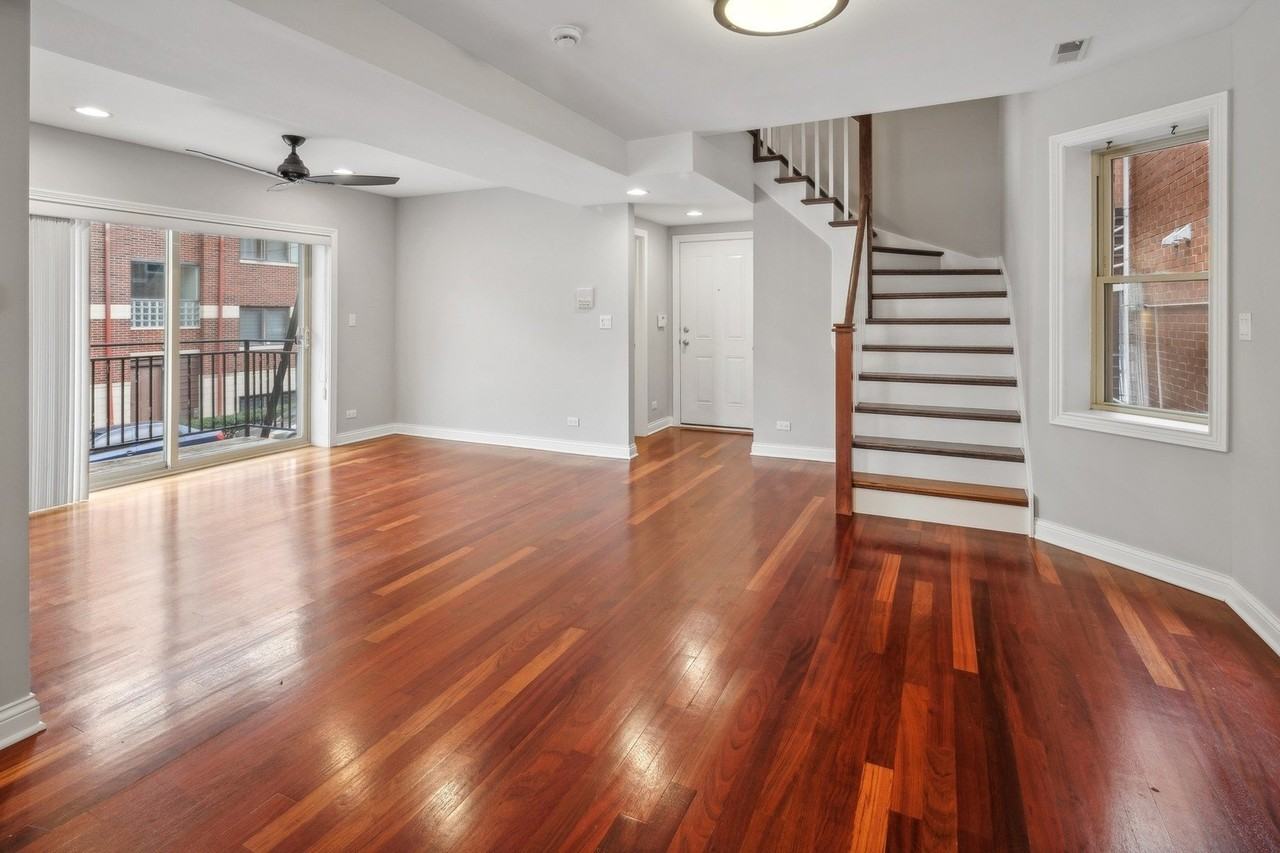 1100 N Paulina St #2E - Photo 7 of 22