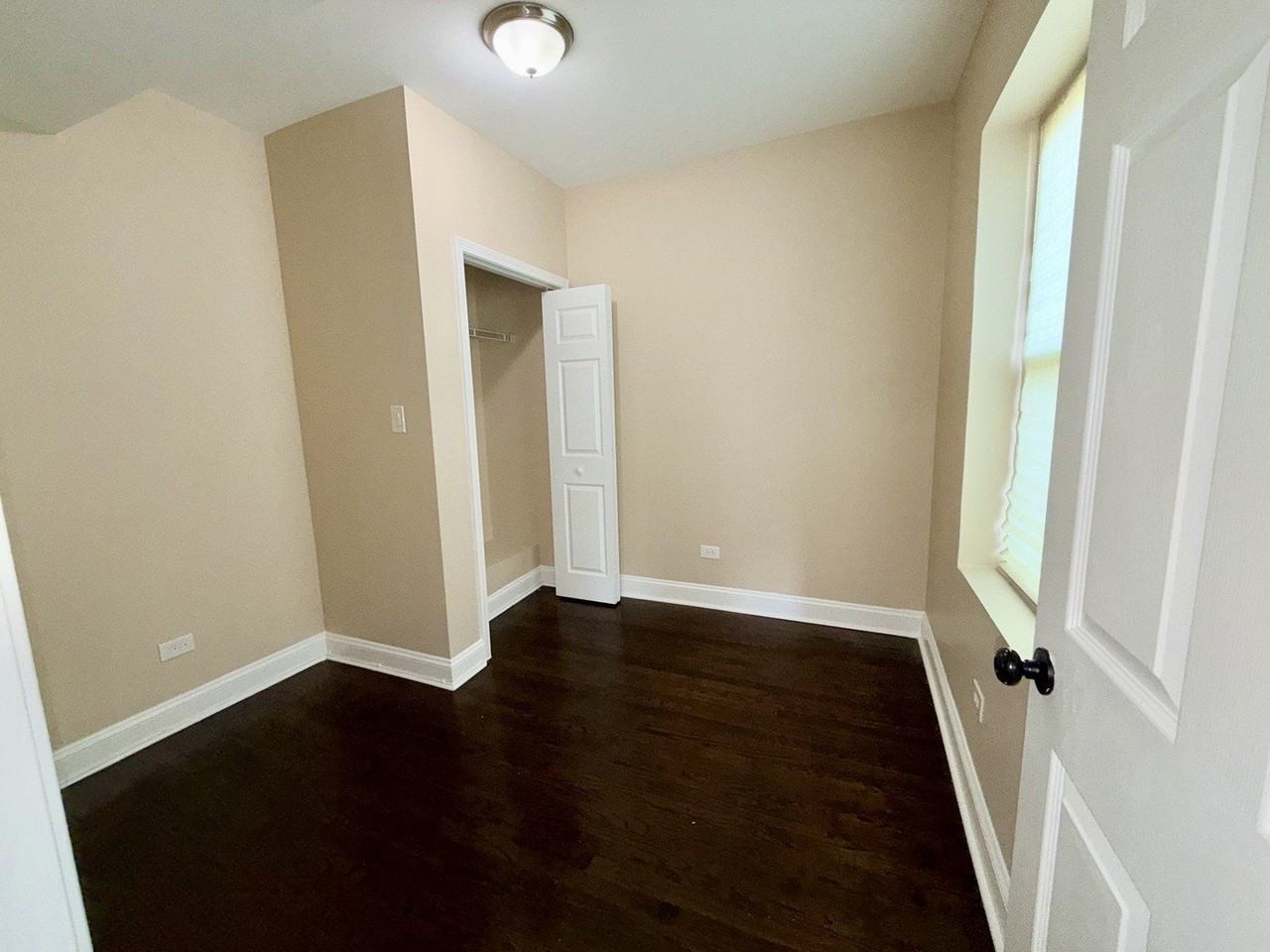 7208 S Cornell Ave #2 - Photo 3 of 9