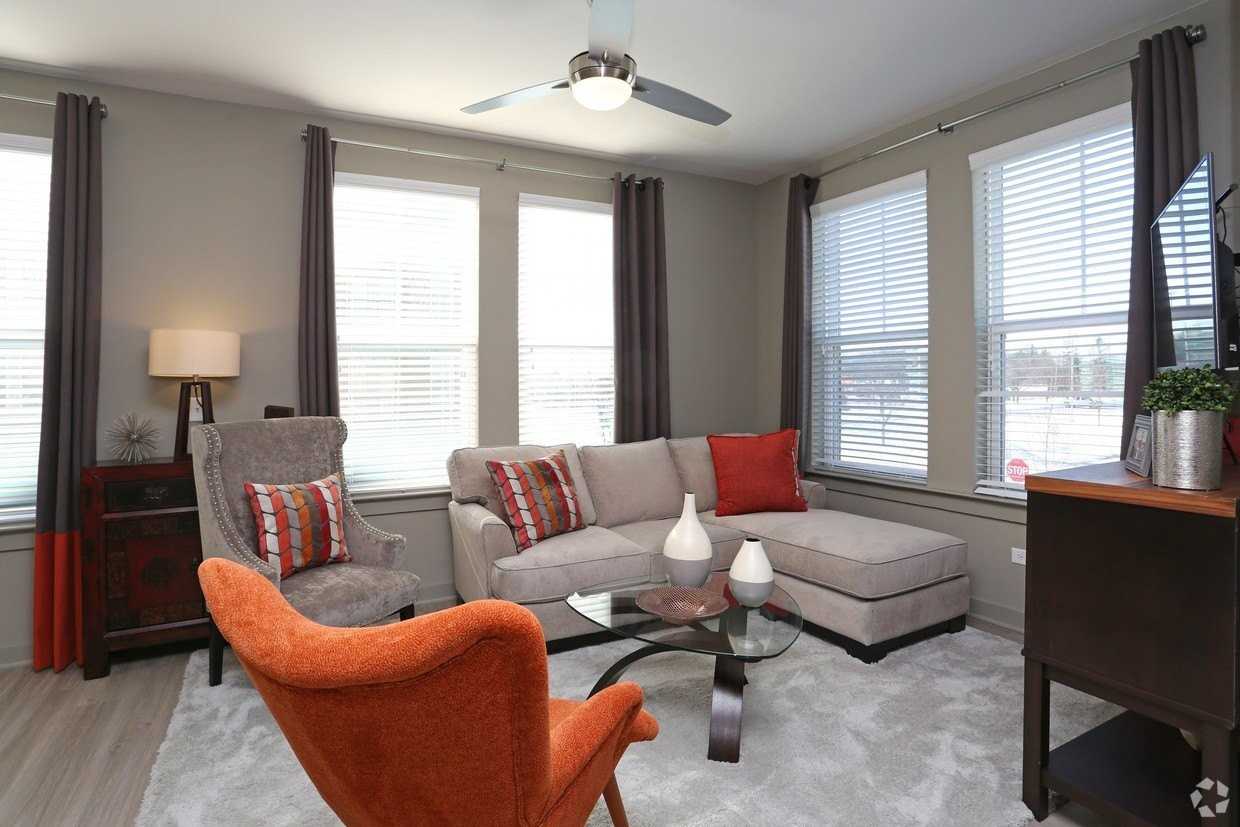 680 E Algonquin Rd #1101 - Photo 5 of 29