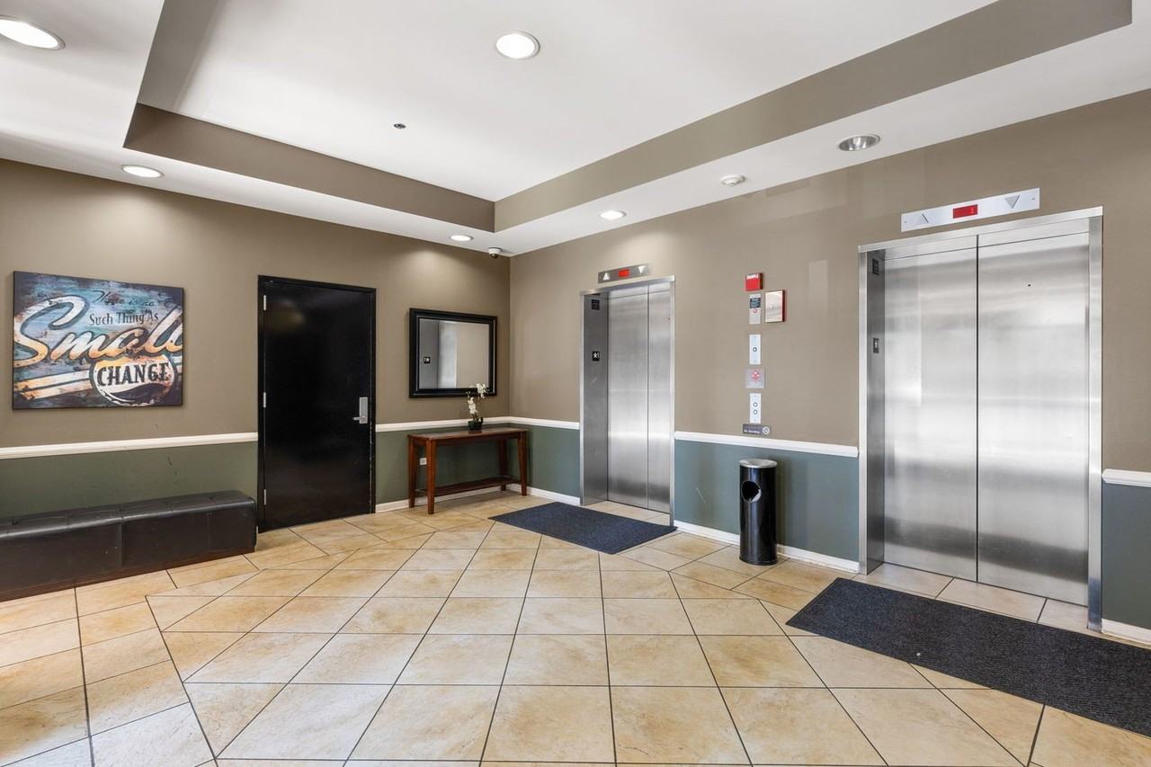 656 Pearson St #403C - Photo 3 of 23