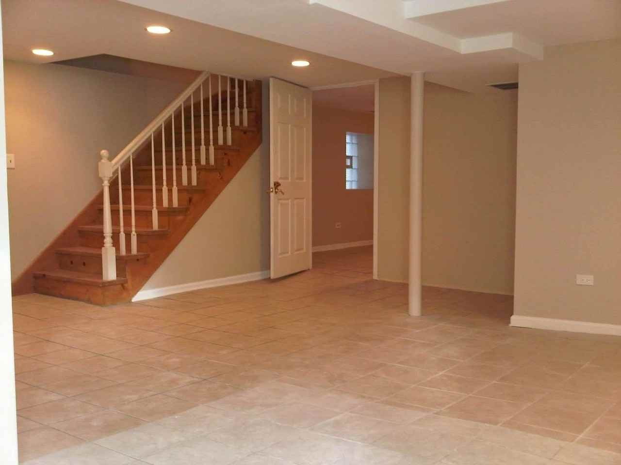 4335 N Sacramento Ave #G - Photo 6 of 9