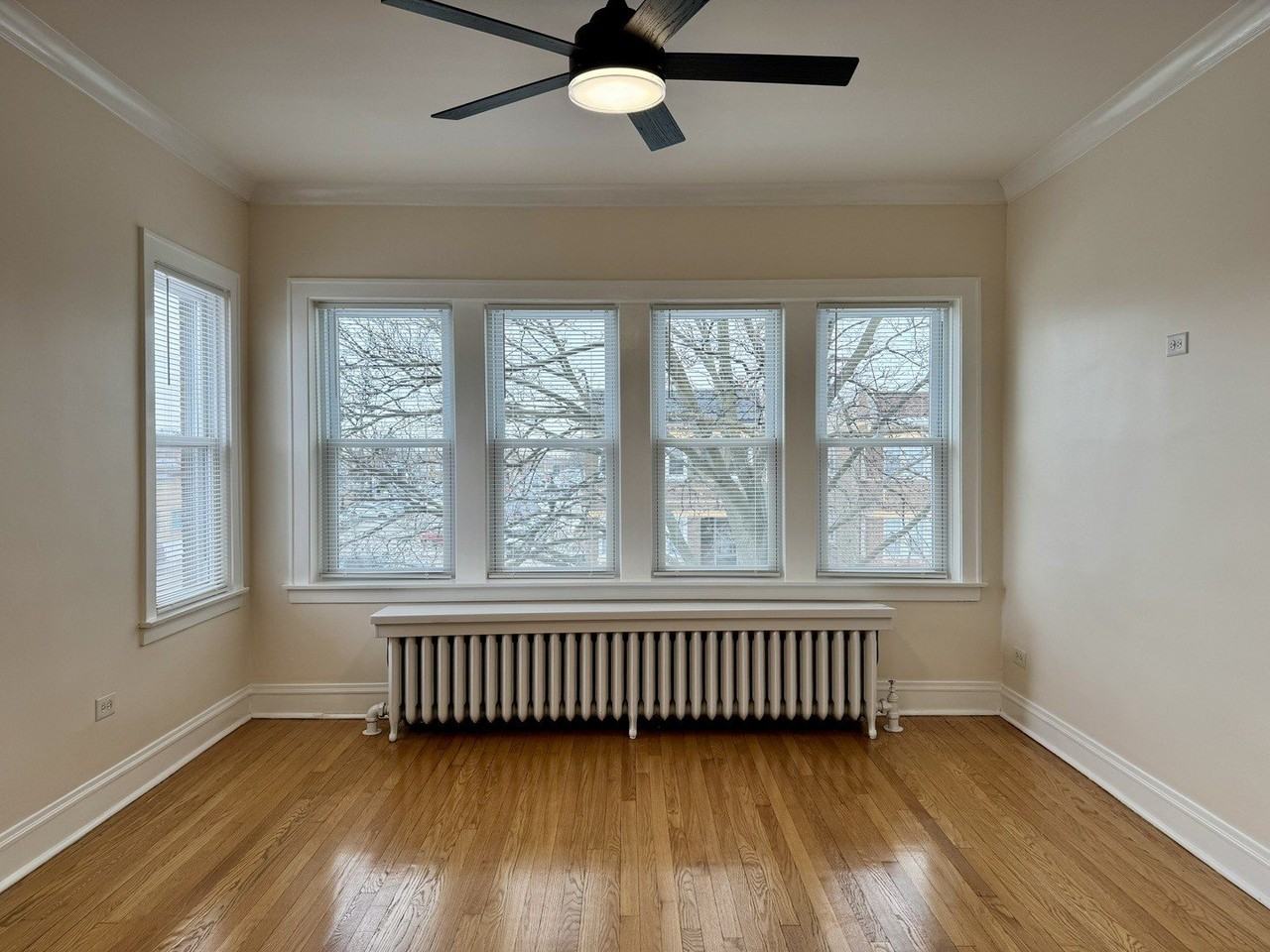 2125 Wesley Ave #2 - Photo 2 of 25