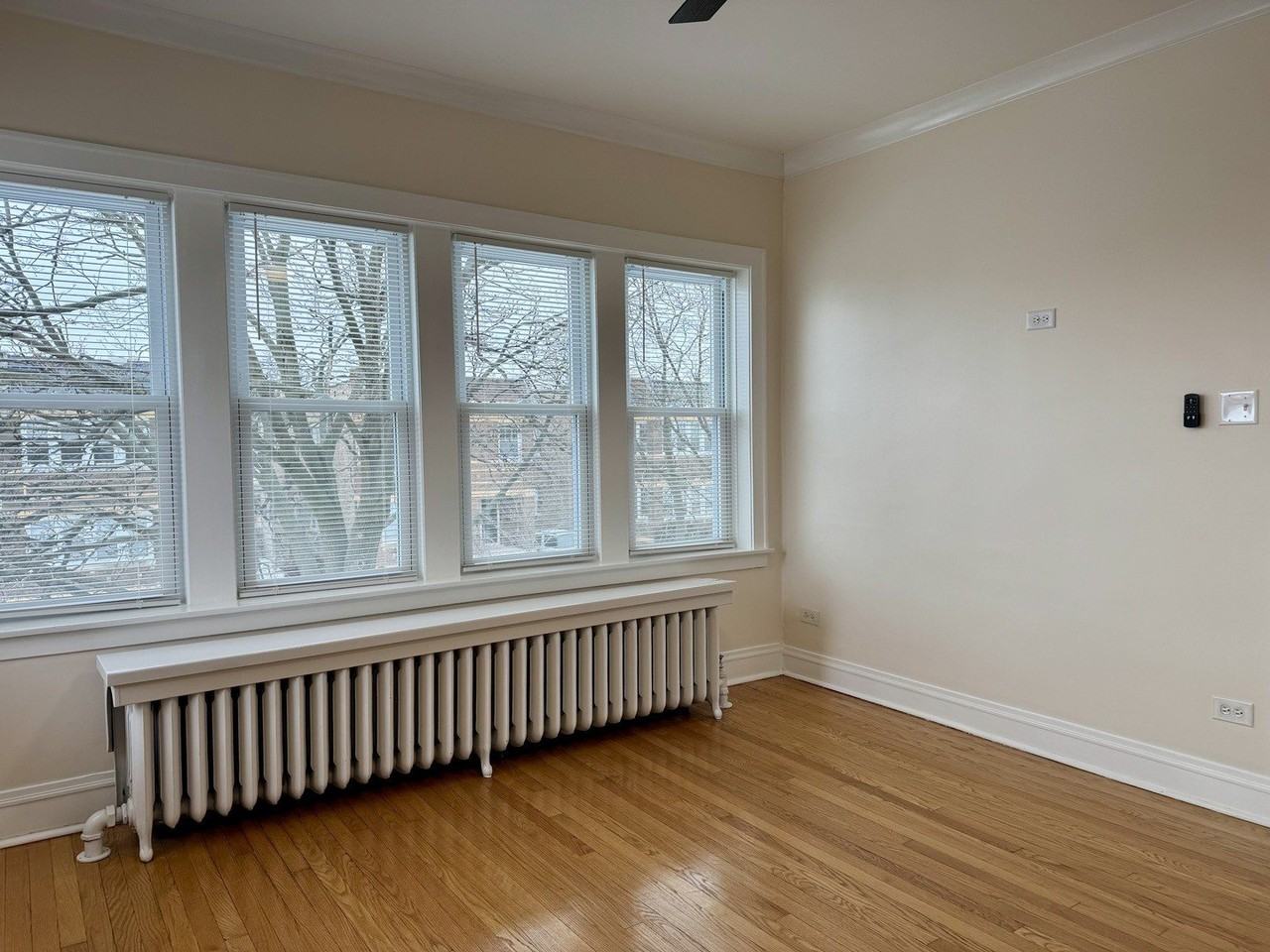 2125 Wesley Ave #2 - Photo 3 of 25