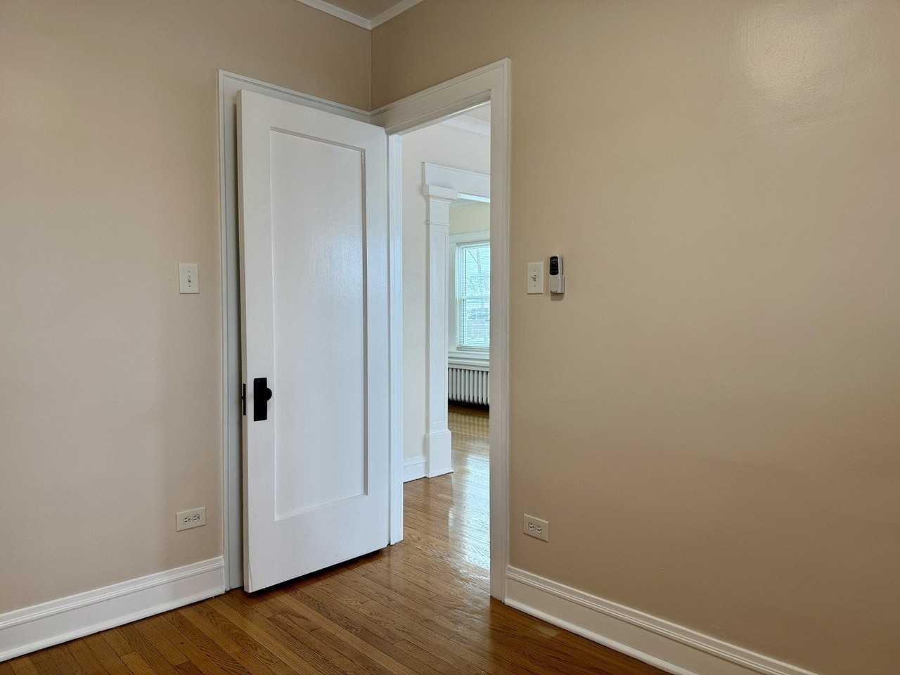 2125 Wesley Ave #2 - Photo 5 of 25