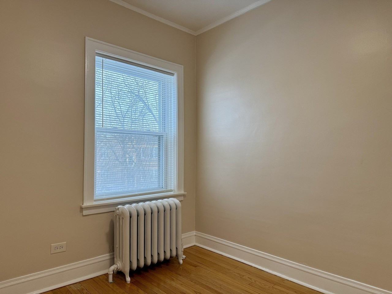 2125 Wesley Ave #2 - Photo 6 of 25