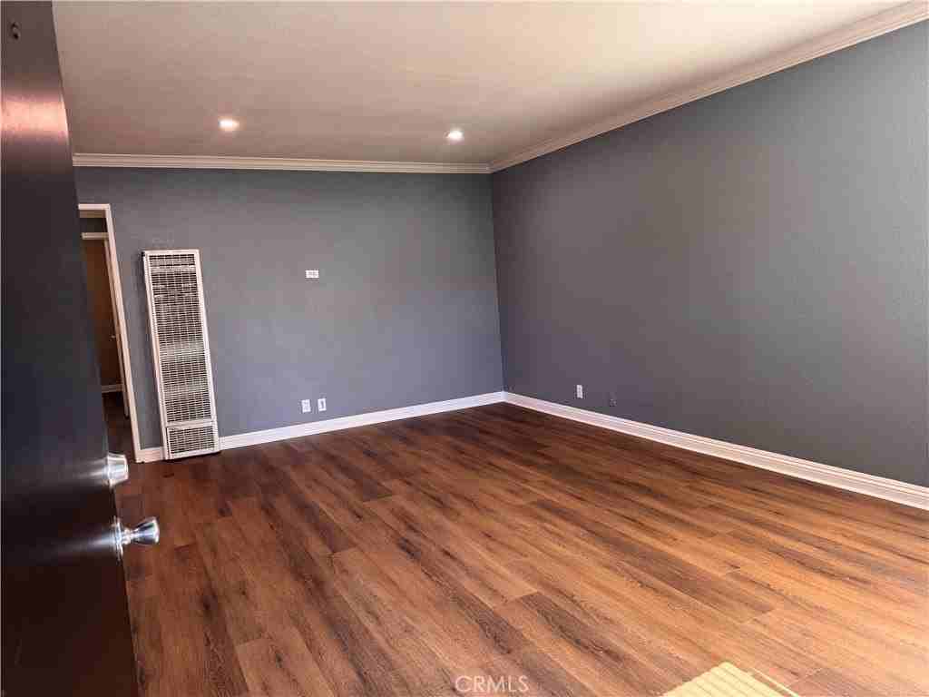 5173 Harvard St - Photo 3 of 16