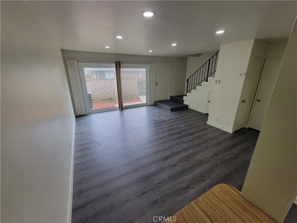 1103 W Francis St - Photo 5 of 26