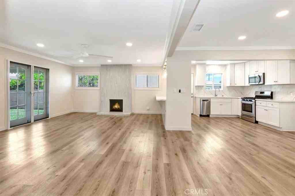 1298 Watson Ave - Photo 7 of 20