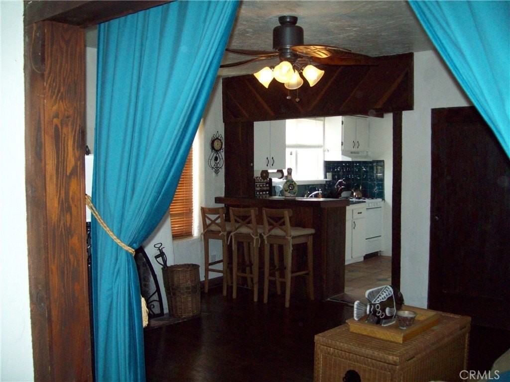 243 Avenida Madrid - Photo 5 of 16