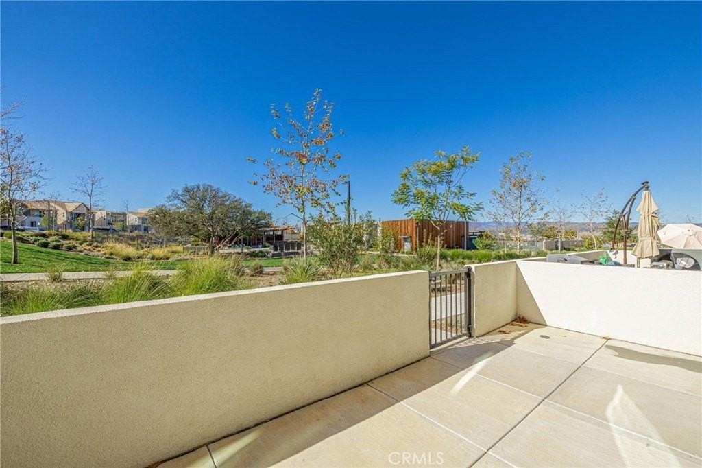 27555 Sanctuary Ct - Photo 4 of 22