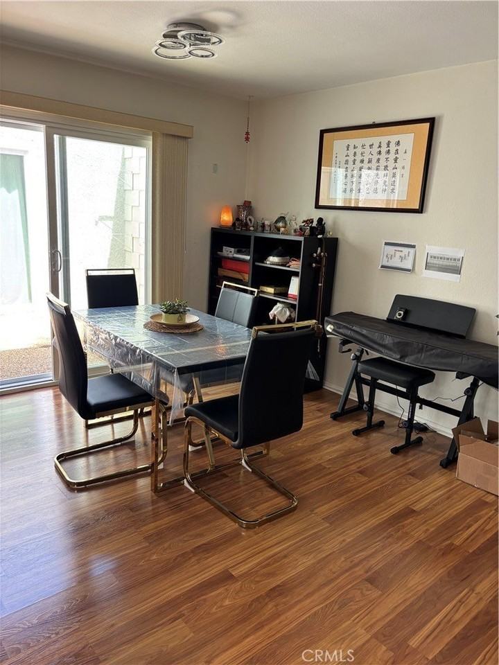 3037 Via Vis - Photo 2 of 9