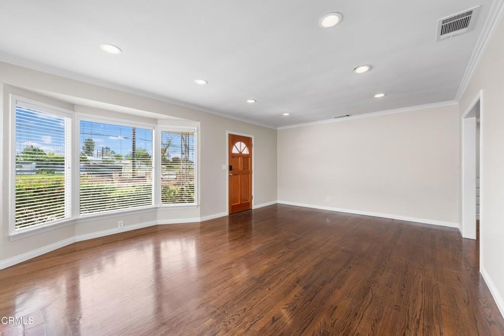 3101 Olive Ave - Photo 7 of 31