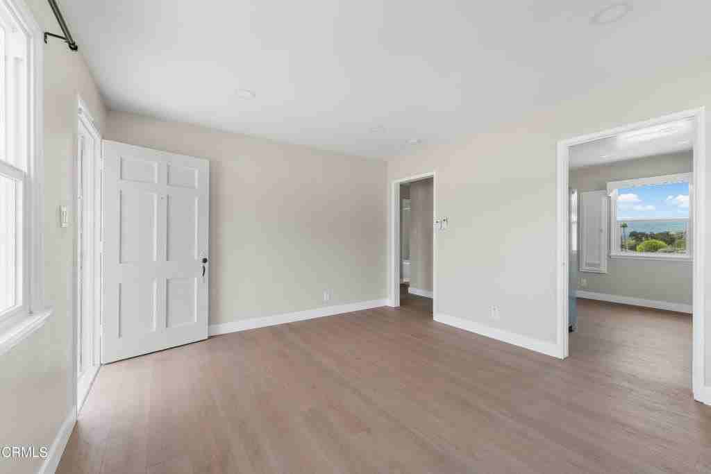 3103 Olive Ave - Photo 4 of 24