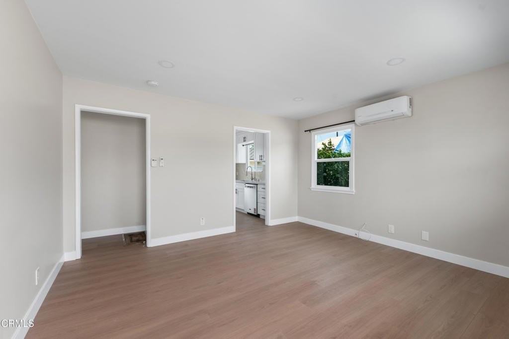 3103 Olive Ave - Photo 5 of 24
