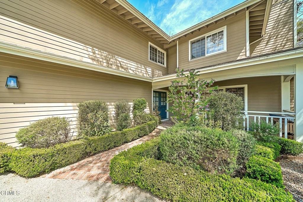 4330 Bel Aire Dr - Photo 2 of 46